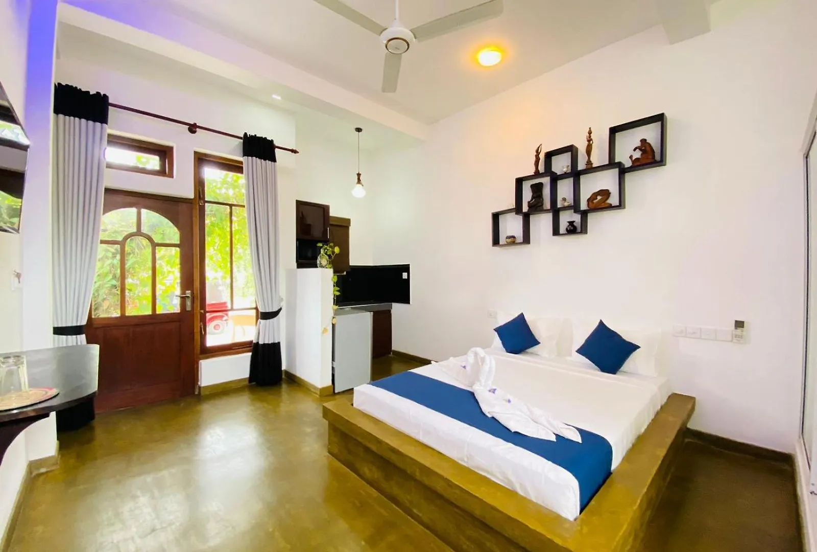 Hotel Sun Breeze Negombo Sri Lanka
