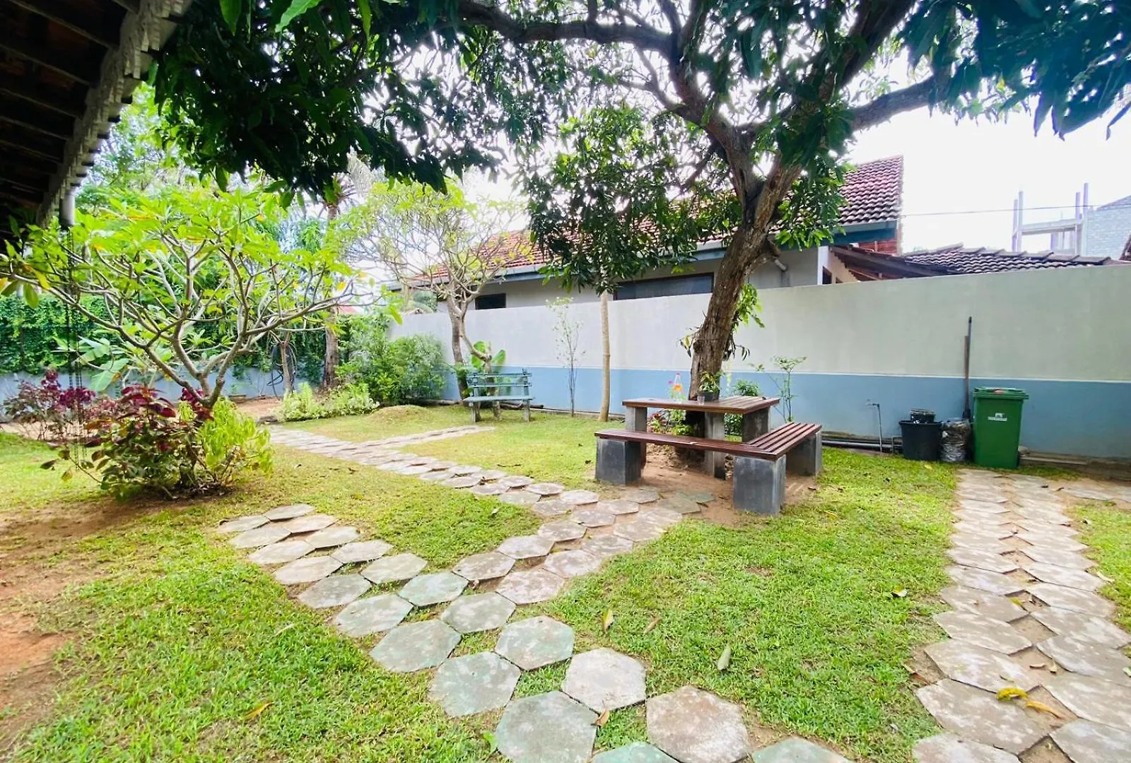 Hotel Sun Breeze Negombo Pensjonat
